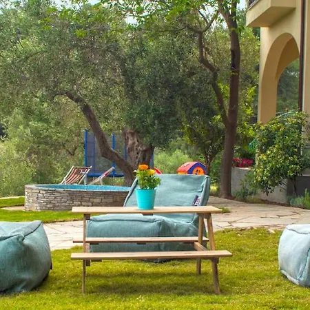 Villa Willow Sea View Villa, *