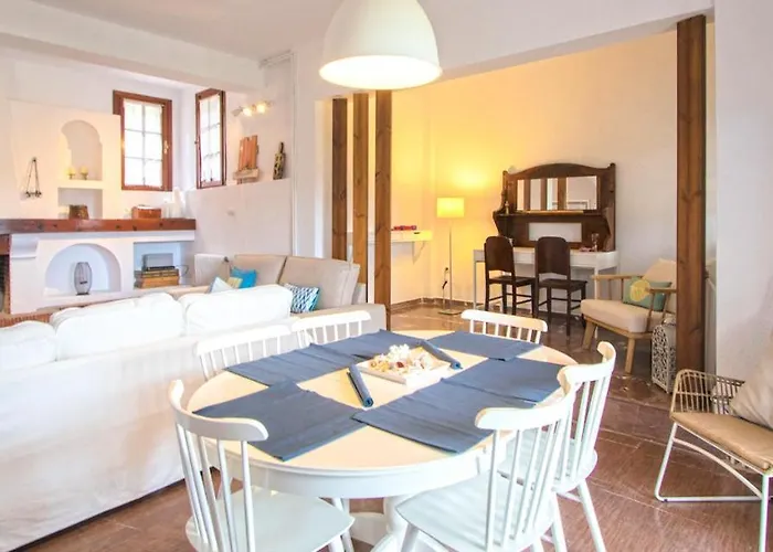 Willow Sea View Villa, * 克里皮吉