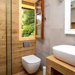 فيلة Willow Sea View Villa, كريوبيجي