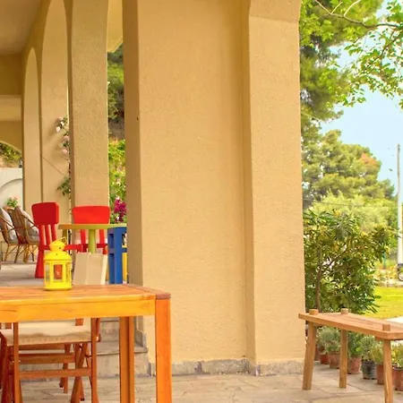 빌라 Willow Sea View Villa, 크리오피지